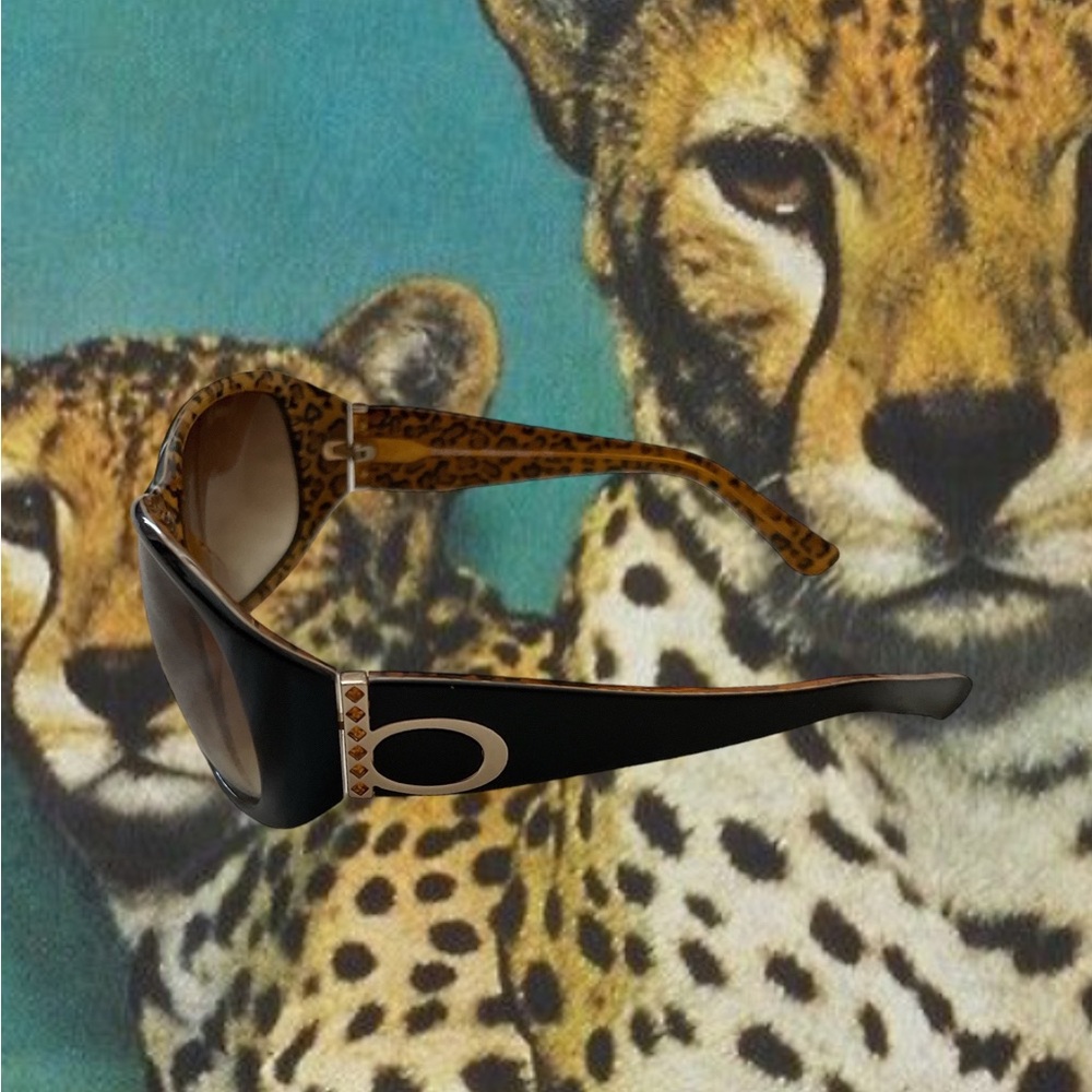 Cutest BEBE Sunglasses!! - Picture 2 of 3
